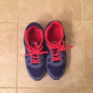 Kangaroos Girls Running Sneakers shoes size 4.5